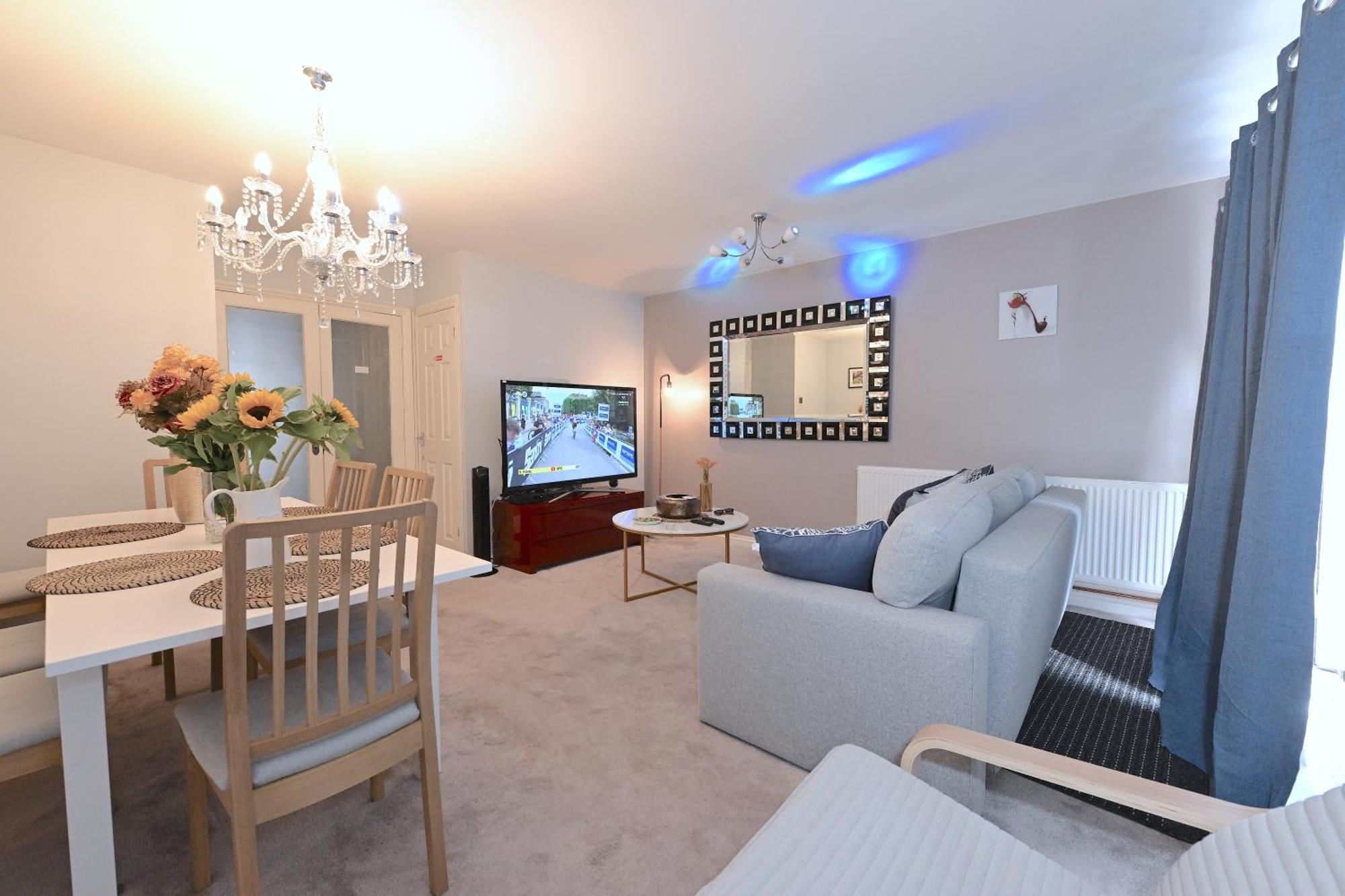 3 Bedroom House In Euston, Patio & Bbq London Exterior photo